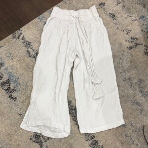 Just Living White women’s Pants size Small